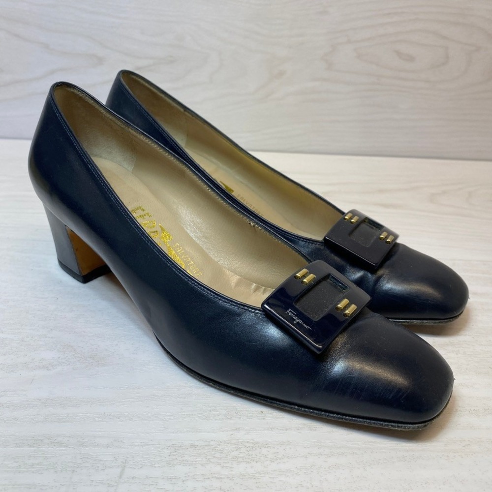 Salvatore Ferragamo Womens 6.5 B Pumps Block Heel Navy Blue Leather Buckle Italy